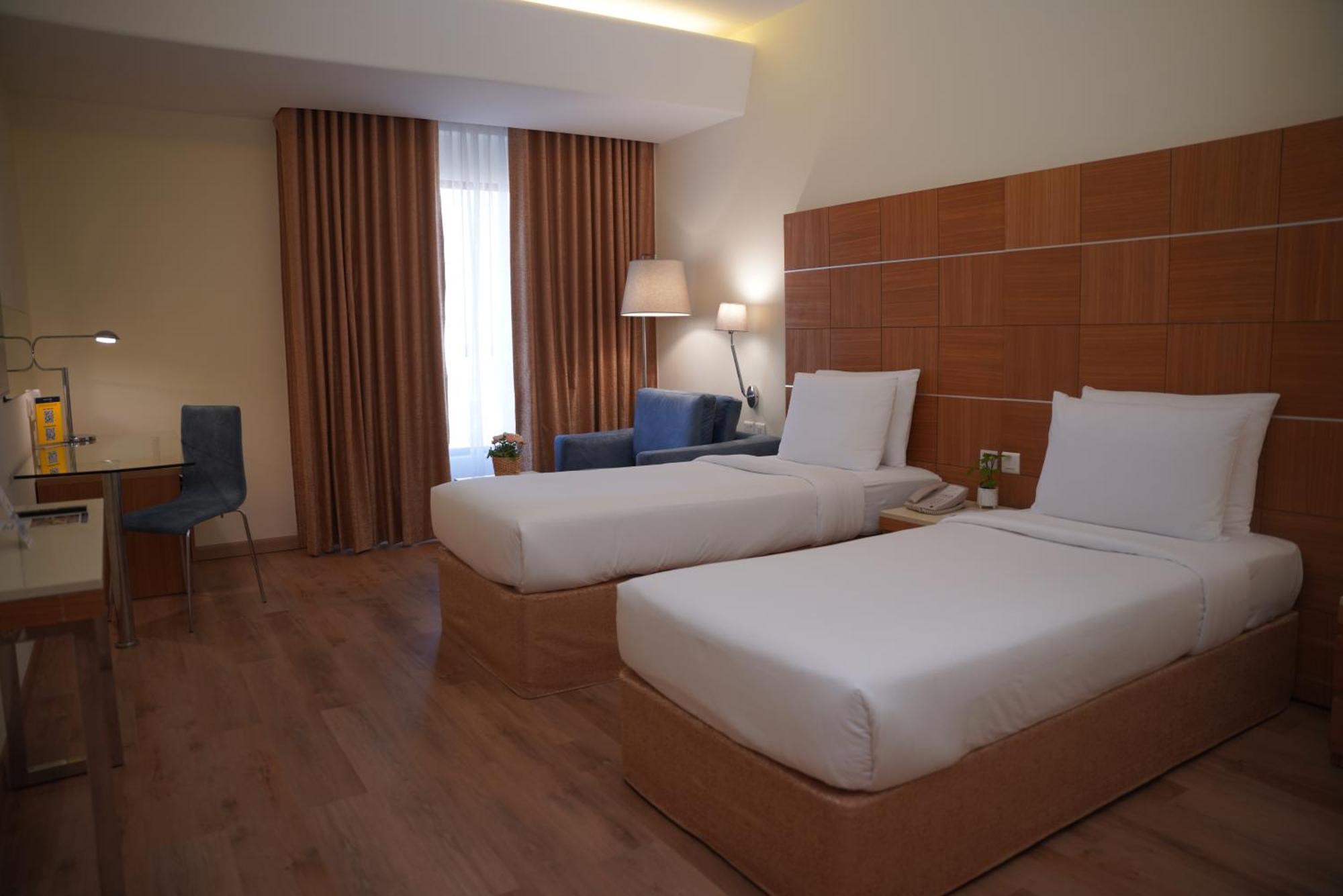 Golden Tulip 4* Mascate